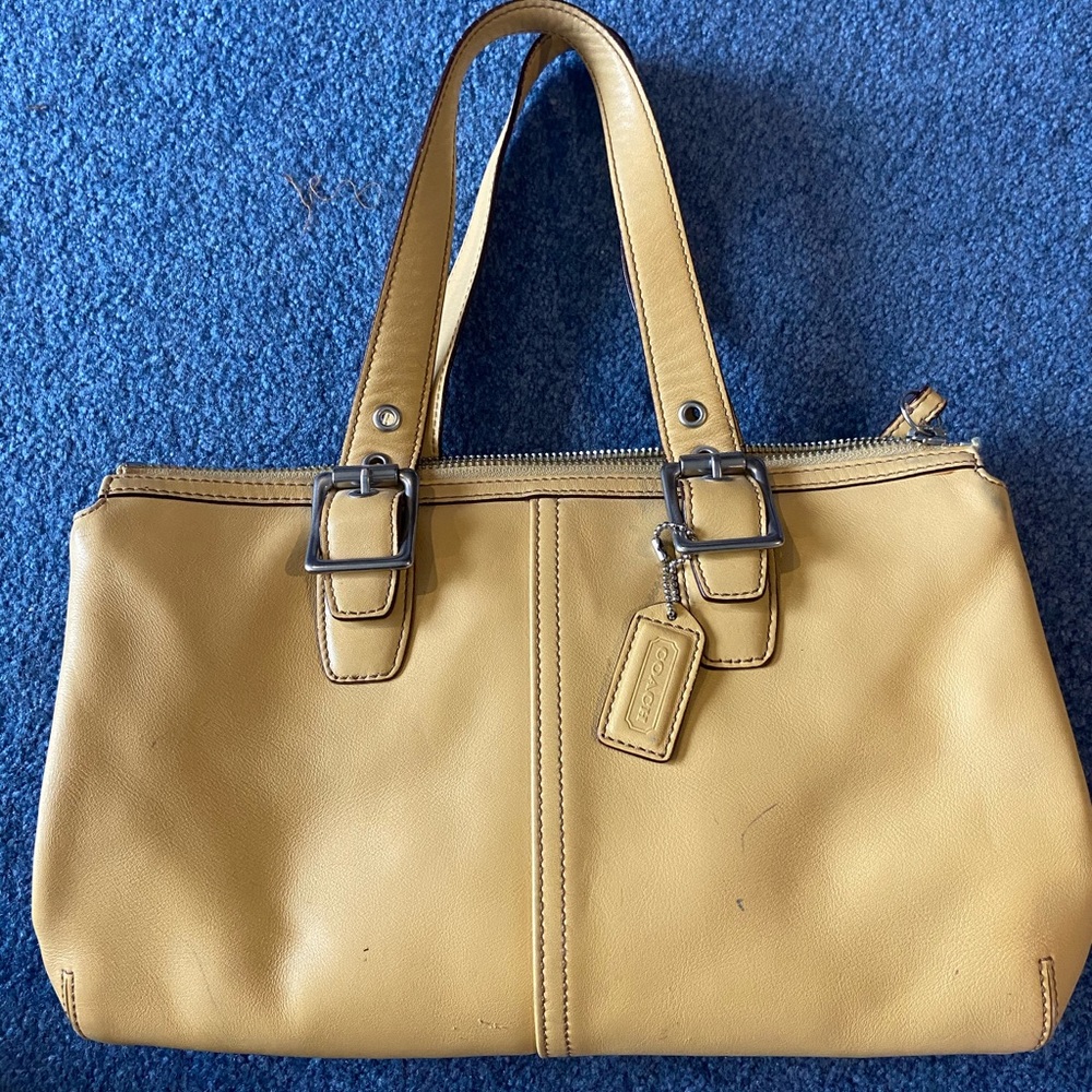 coach hand bag